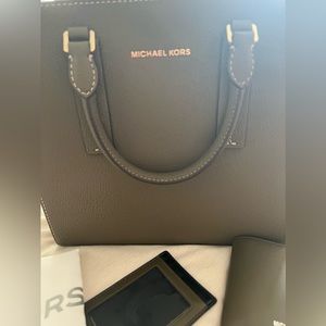 Michael Kors Crossbody w/ matching wallets